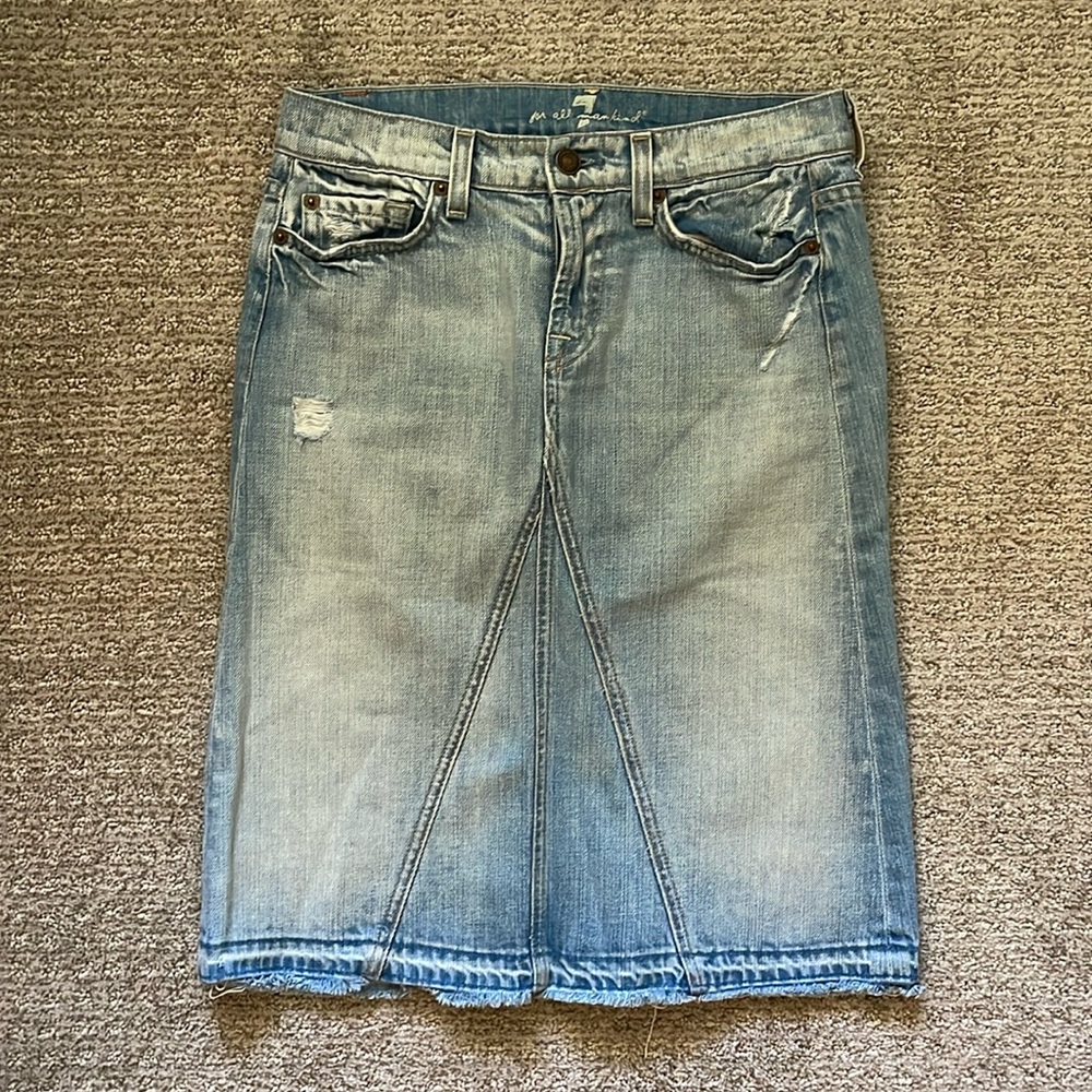 7 For All Mankind distressed denim Jean pencil skirt Sz 25.